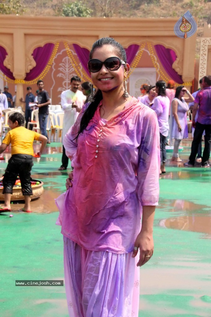 Celebs at Colors Holi Party - 17 / 36 photos