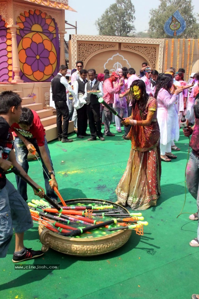 Celebs at Colors Holi Party - 18 / 36 photos
