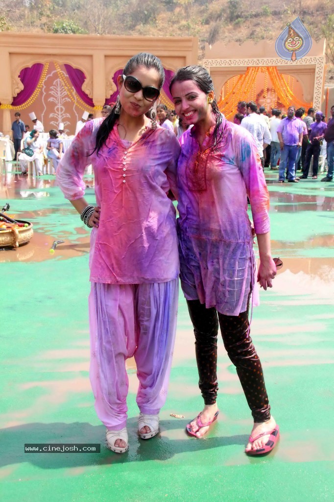 Celebs at Colors Holi Party - 20 / 36 photos