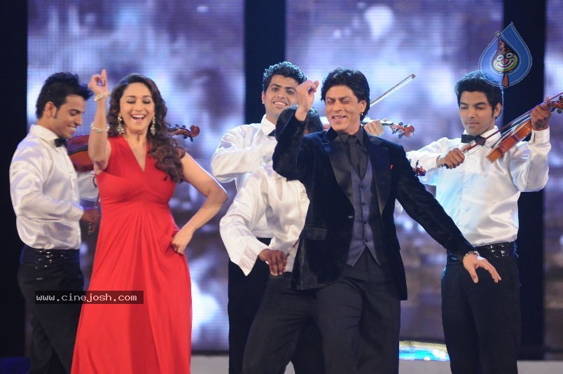 Celebs at Colors Screen Awards 2012 - 188 / 241 photos