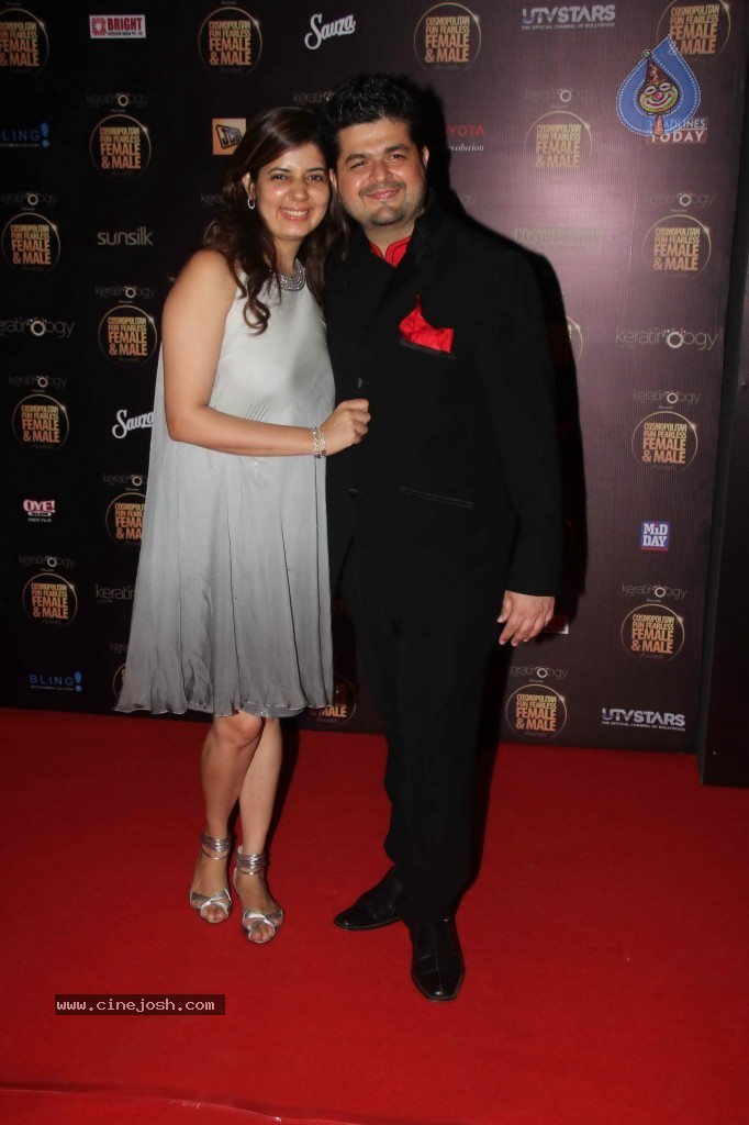 Bolly Celebs at Cosmopolitan Fun Fearless Awards - 55 / 112 photos