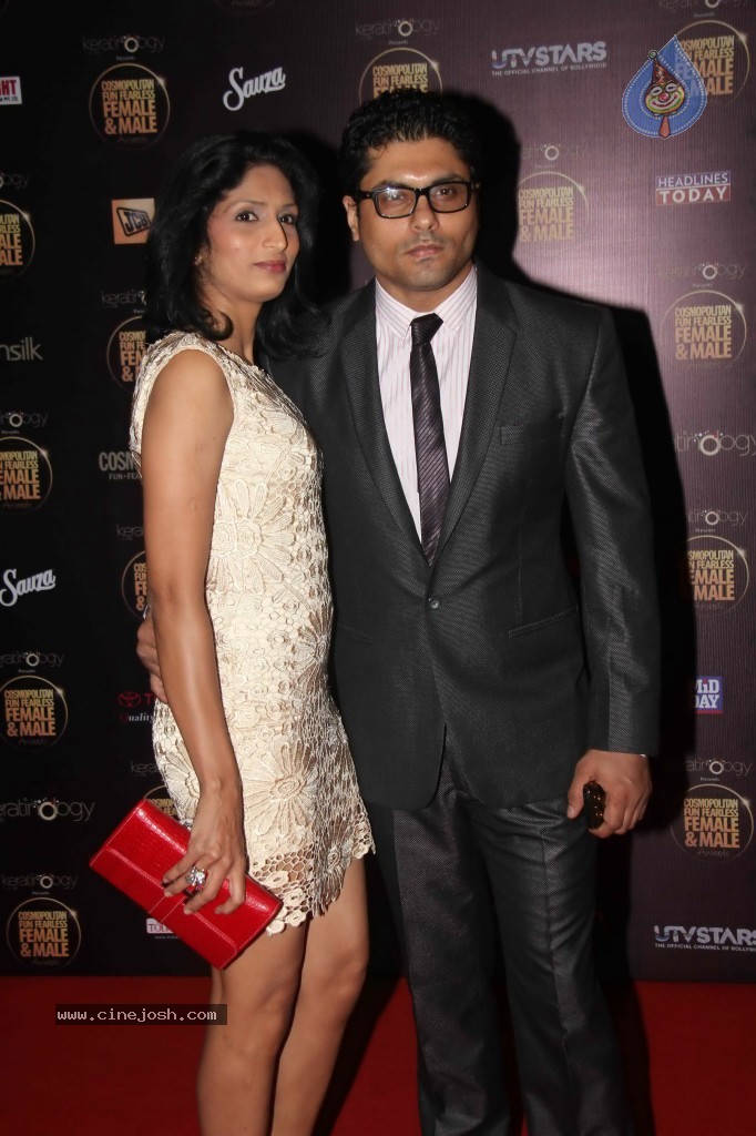 Bolly Celebs at Cosmopolitan Fun Fearless Awards - 111 / 112 photos