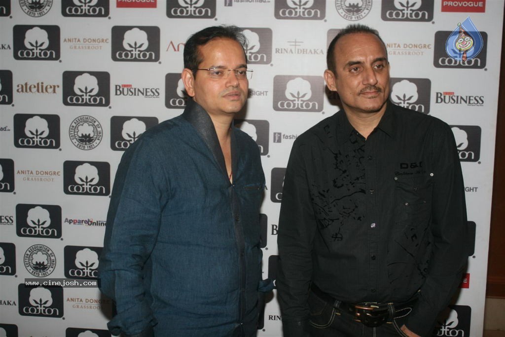 Celebs at Cottonscape Fashion Show - 21 / 76 photos