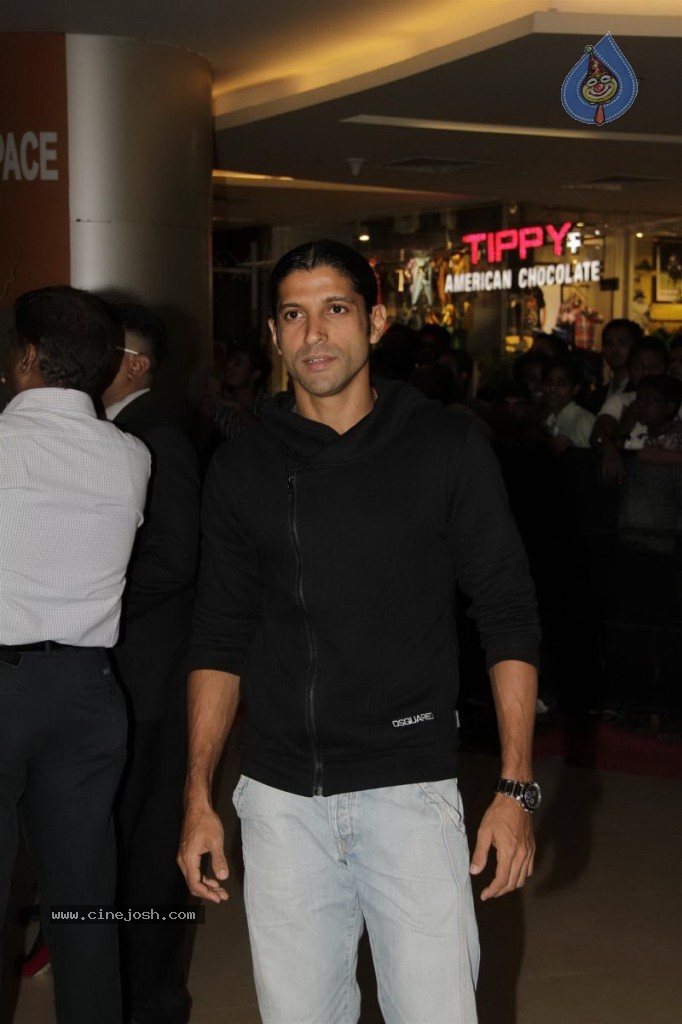 Celebs at Dabangg 2 Premiere Show - 45 / 82 photos