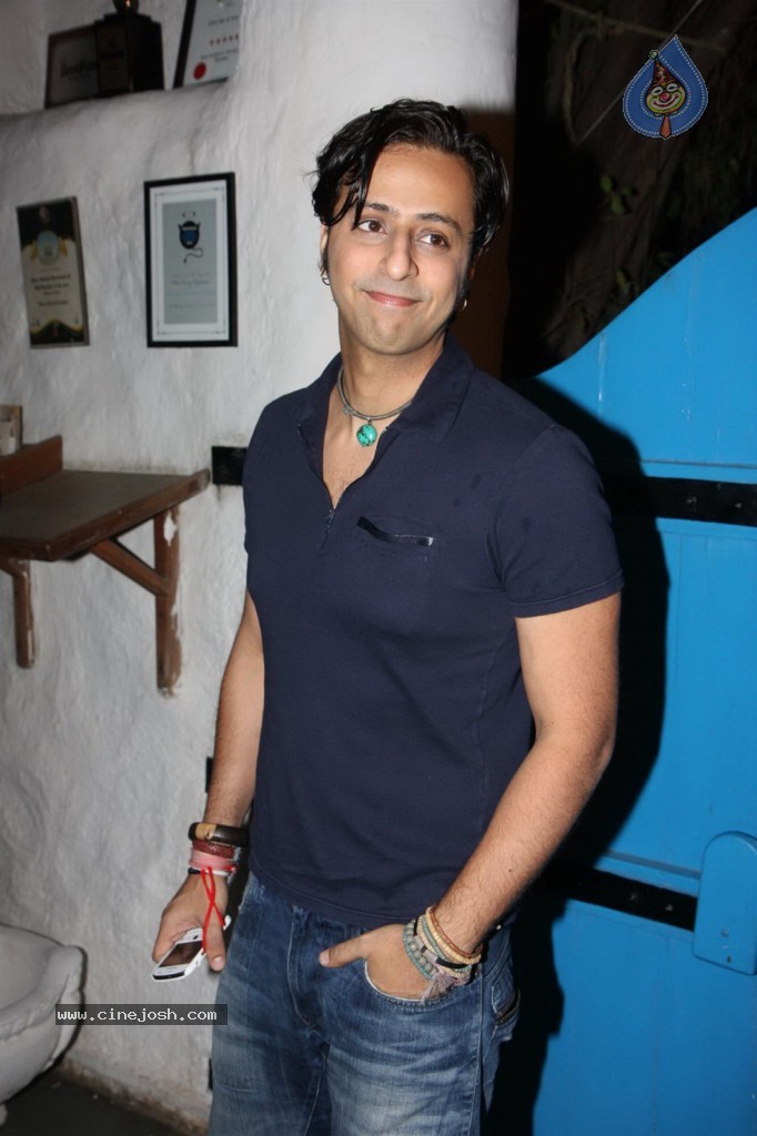 Celebs at Dabboo Ratnani 2013 Calendar Launch - 103 / 122 photos