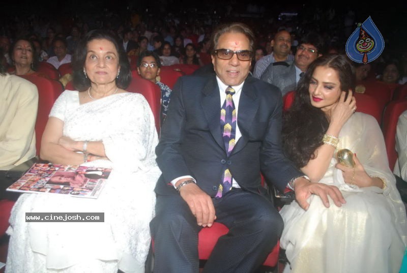 Celebs at Dadasaheb Phalke Academy Awards - 36 / 126 photos