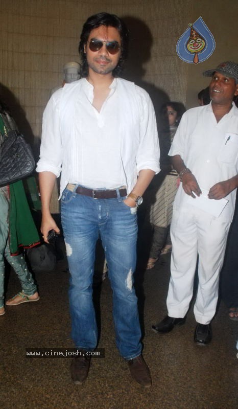 Celebs at Dadasaheb Phalke Academy Awards - 67 / 126 photos