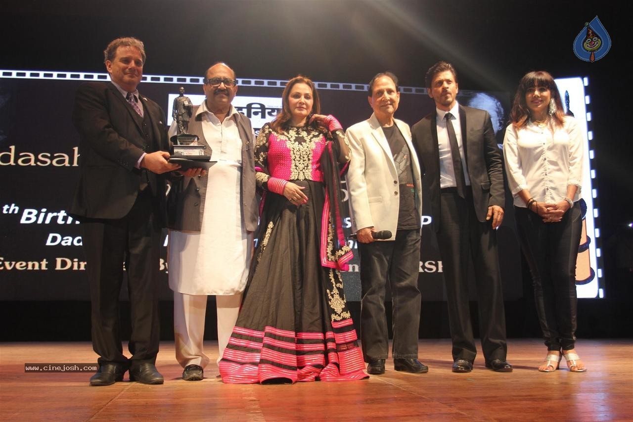 Celebs at Dadasaheb Phalke Film Foundation Awards 2015 - 13 / 113 photos