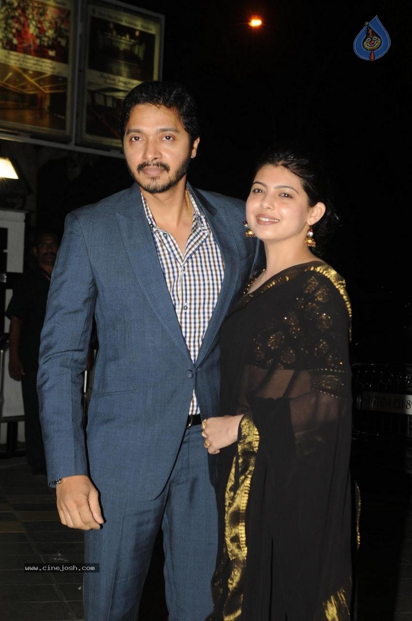 Celebs at Dadasaheb Phalke Film Foundation Awards 2015 - 66 / 113 photos