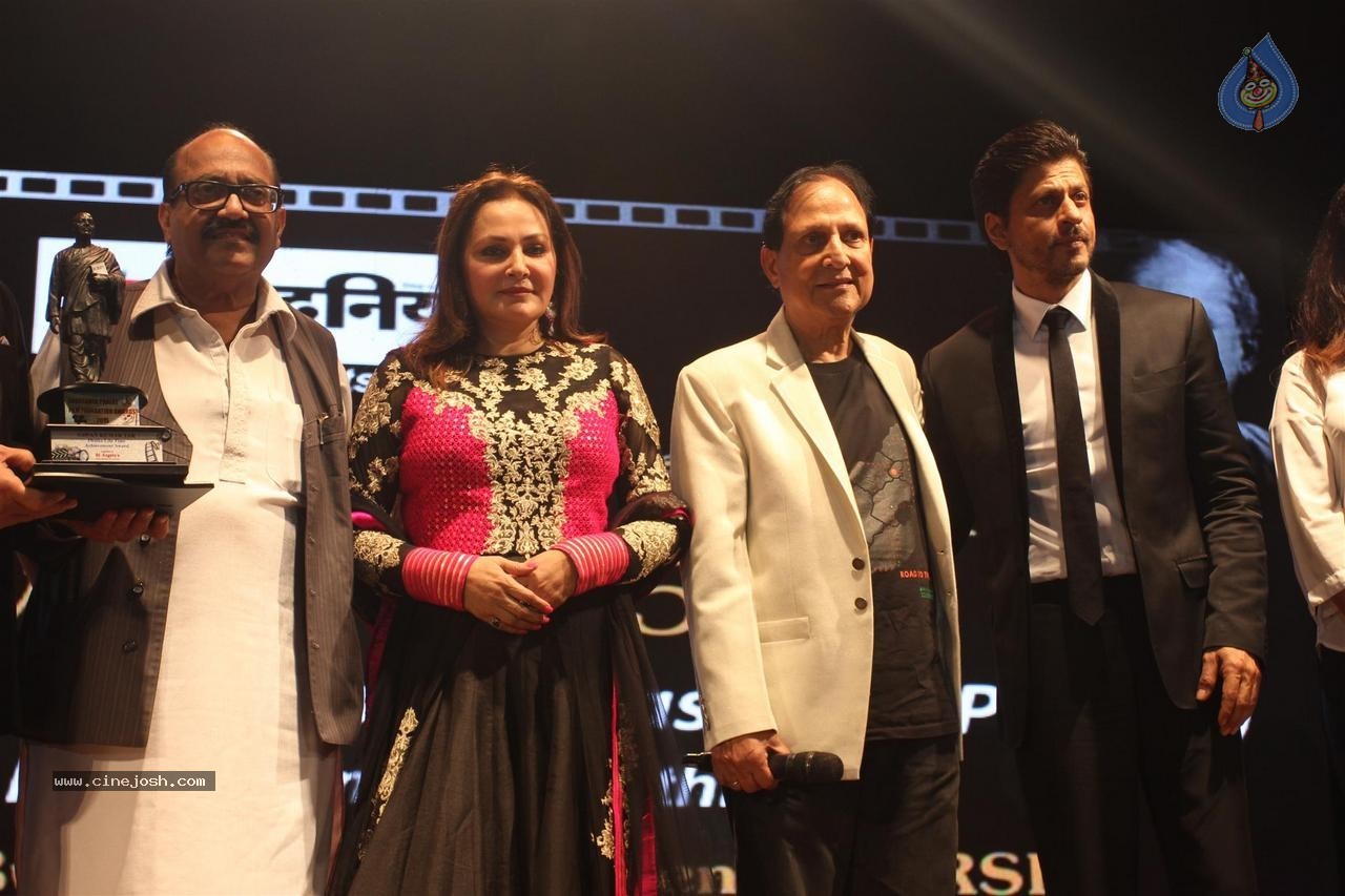 Celebs at Dadasaheb Phalke Film Foundation Awards 2015 - 78 / 113 photos