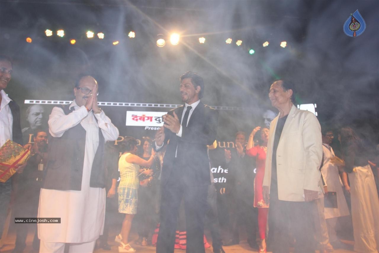 Celebs at Dadasaheb Phalke Film Foundation Awards 2015 - 80 / 113 photos