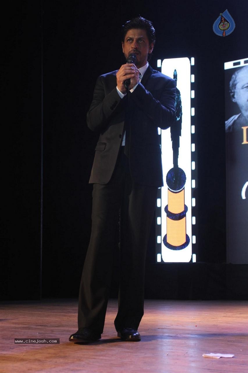 Celebs at Dadasaheb Phalke Film Foundation Awards 2015 - 99 / 113 photos