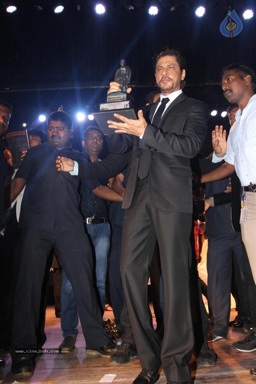 Celebs at Dadasaheb Phalke Film Foundation Awards 2015 - 102 / 113 photos