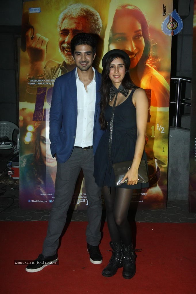 Celebs at Dedh Ishqiya Premiere - 20 / 74 photos