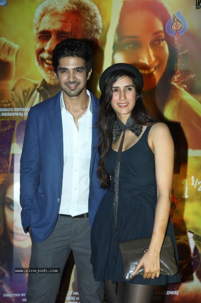 Celebs at Dedh Ishqiya Premiere - 25 / 74 photos