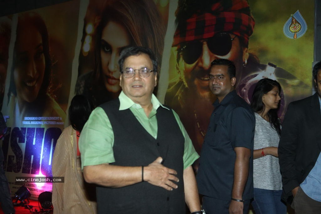 Celebs at Dedh Ishqiya Premiere - 72 / 74 photos