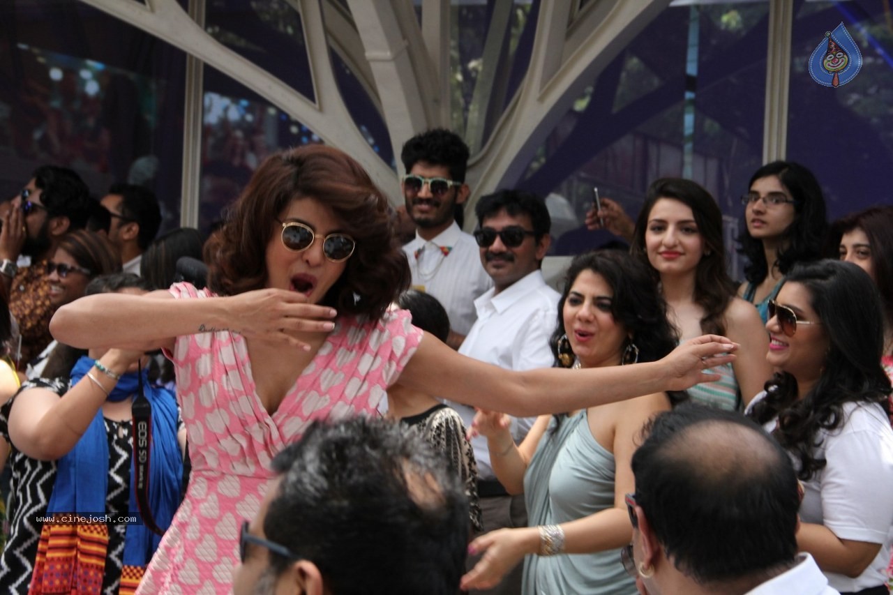 Celebs at Dil Dhadakne Do Film Music Launch - 61 / 160 photos