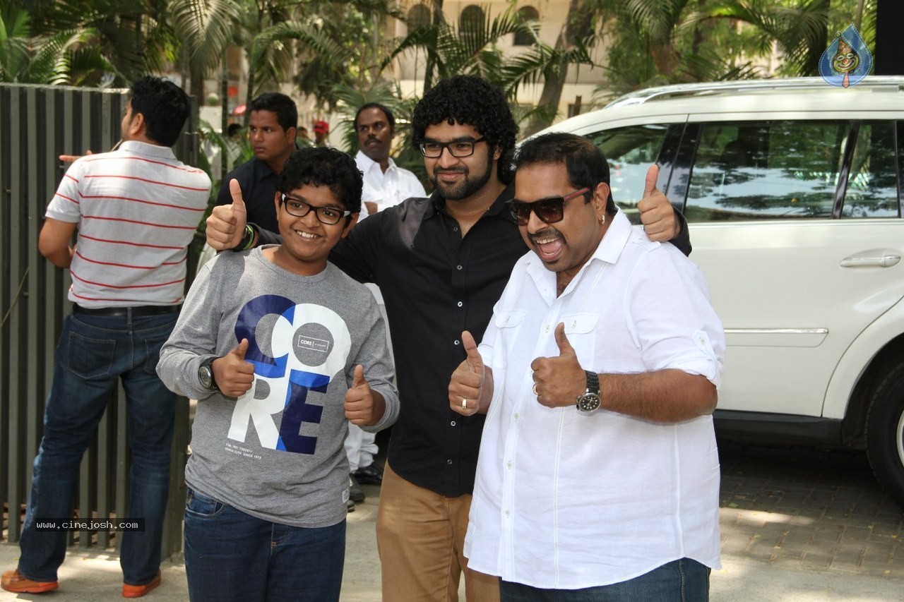 Celebs at Dil Dhadakne Do Film Music Launch - 93 / 160 photos