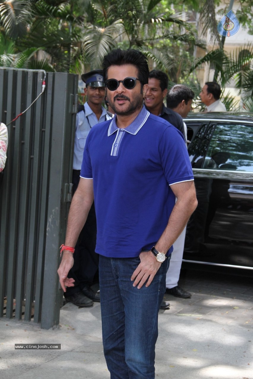 Celebs at Dil Dhadakne Do Film Music Launch - 154 / 160 photos