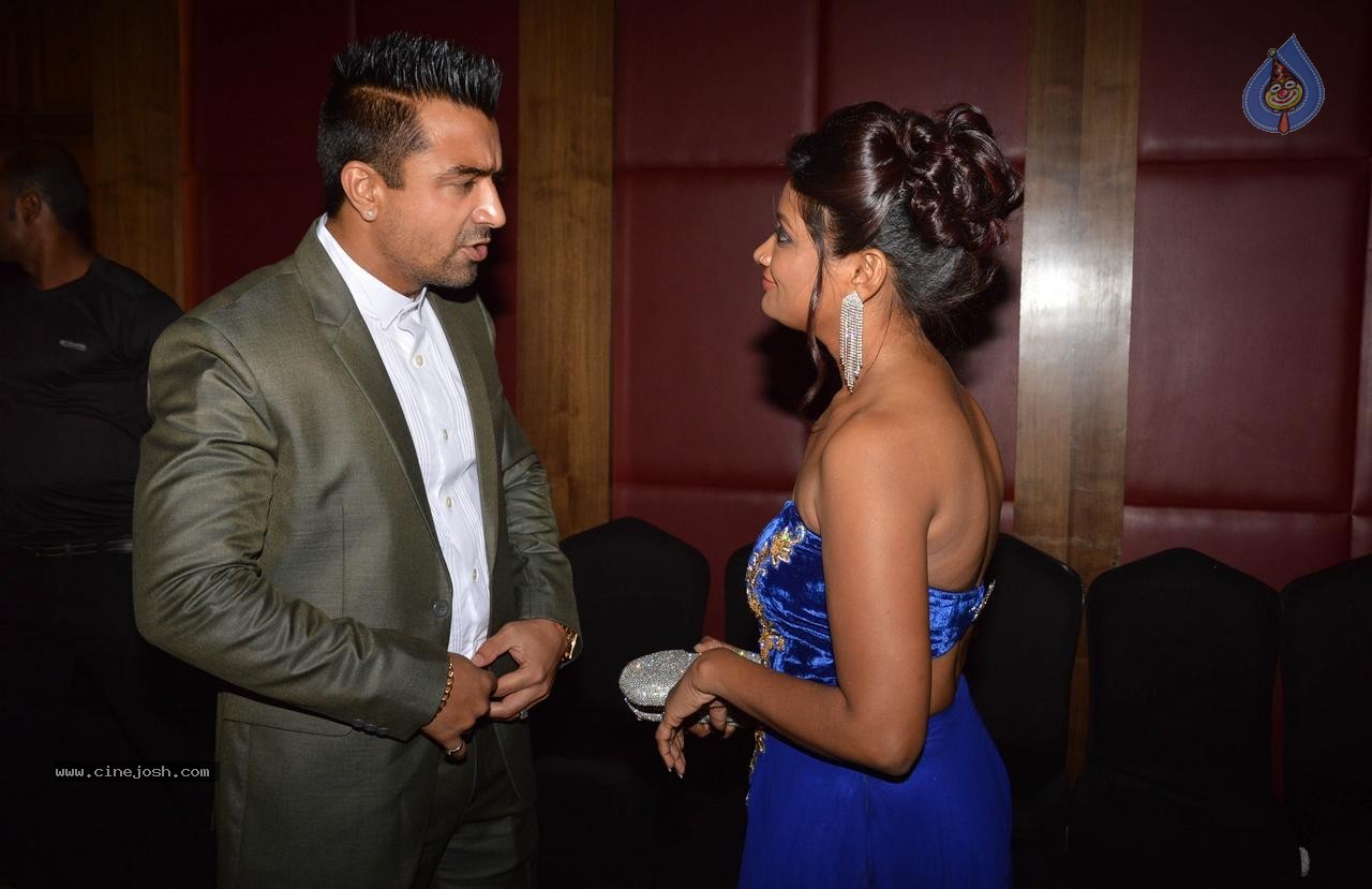 Celebs at Disha Birthday Party - 31 / 39 photos