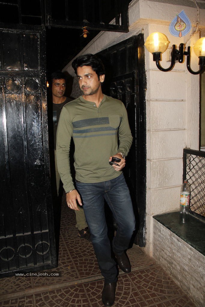 Celebs at Ekta Kapoor Hosted Bday Party - 18 / 110 photos