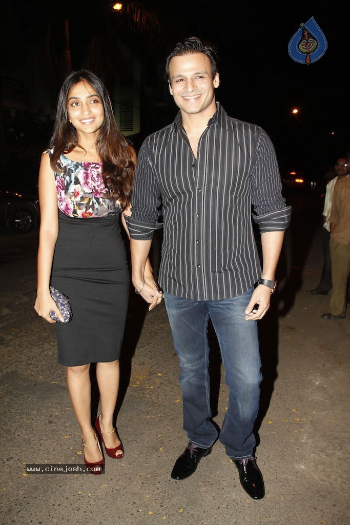 Celebs at Ekta Kapoor Hosted Bday Party - 51 / 110 photos