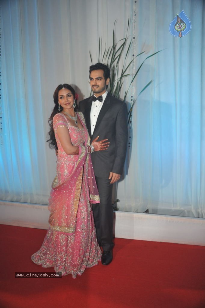 Celebs at Esha Deol Reception Photos - 10 / 89 photos