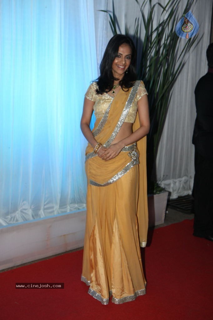 Celebs at Esha Deol Reception Photos - 69 / 89 photos