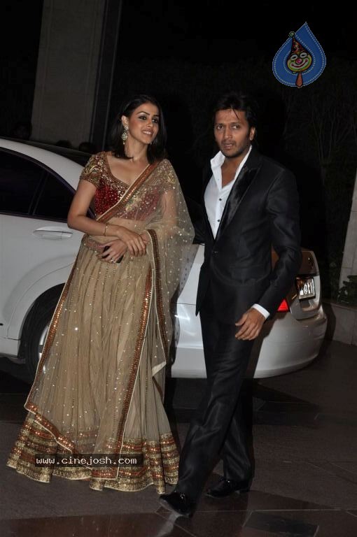 Celebs at Esha Deol Sangeet Ceremony - 2 / 149 photos