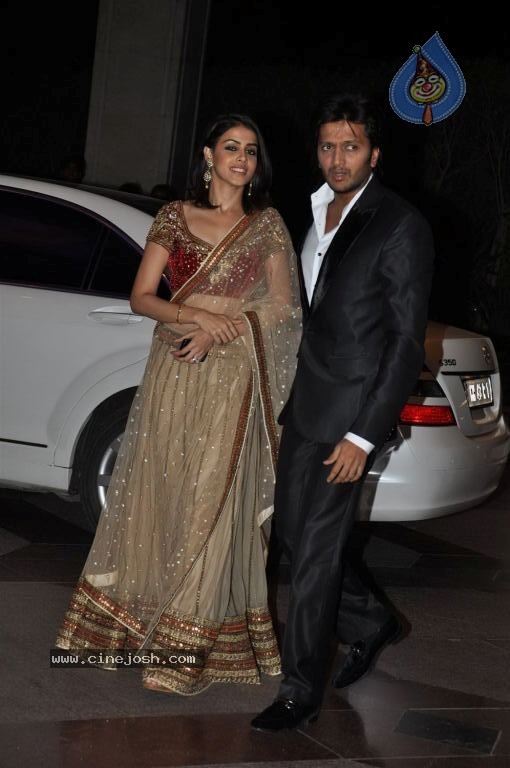 Celebs at Esha Deol Sangeet Ceremony - 78 / 149 photos