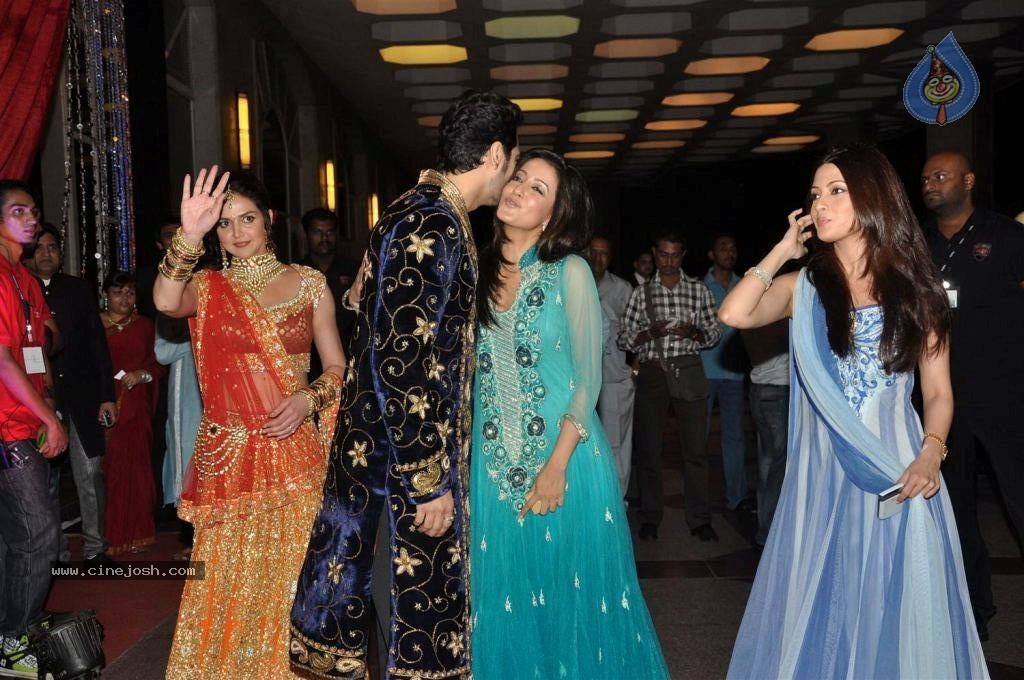 Celebs at Esha Deol Sangeet Ceremony - 93 / 149 photos