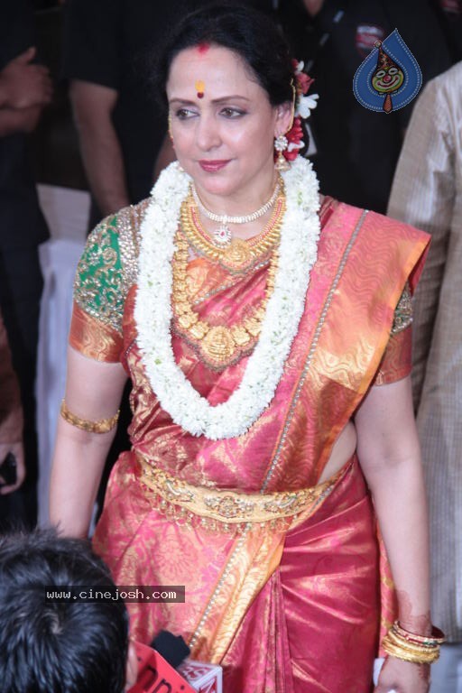 Celebs at Esha Deol Wedding - 33 / 75 photos