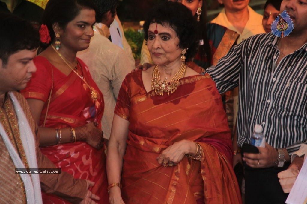 Celebs at Esha Deol Wedding - 75 / 75 photos