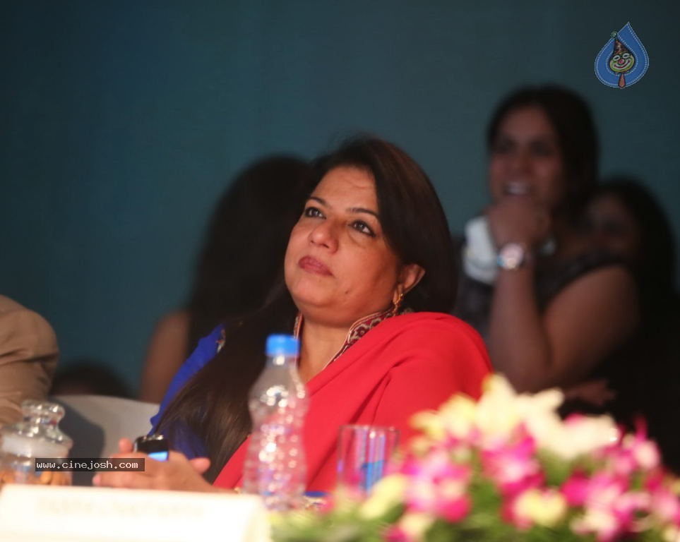 Celebs at Femina Style Diva Pune Event - 28 / 71 photos