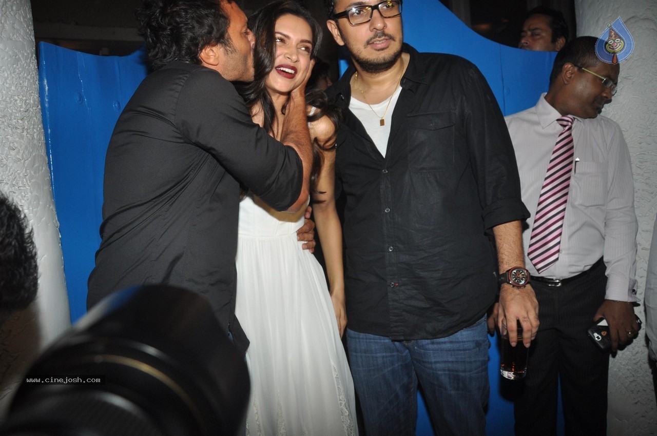 Celebs at Finding Fanny Fernandes Wrap up Party - 5 / 63 photos