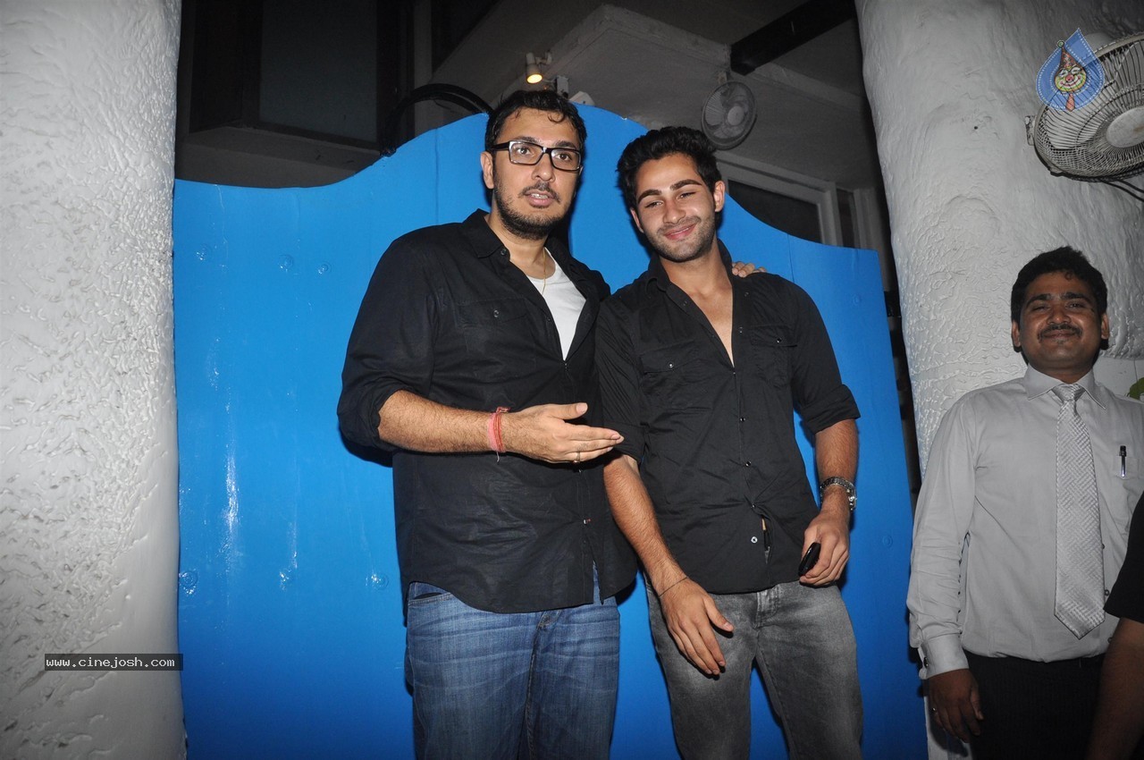 Celebs at Finding Fanny Fernandes Wrap up Party - 13 / 63 photos