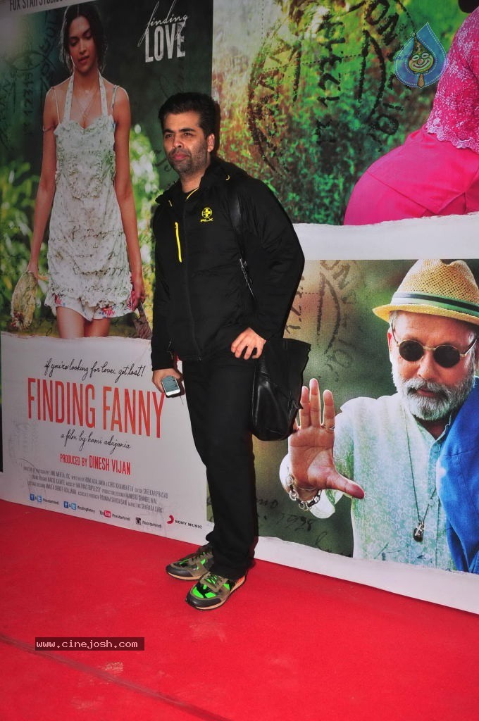 Celebs at Finding Fanny Special Show - 37 / 54 photos