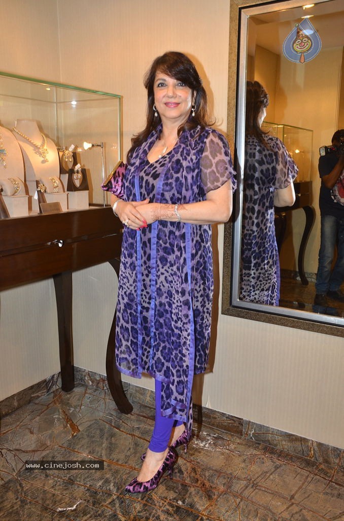 Bolly Celebs at Flagship Store 1st Anniversary Event - 10 / 27 photos