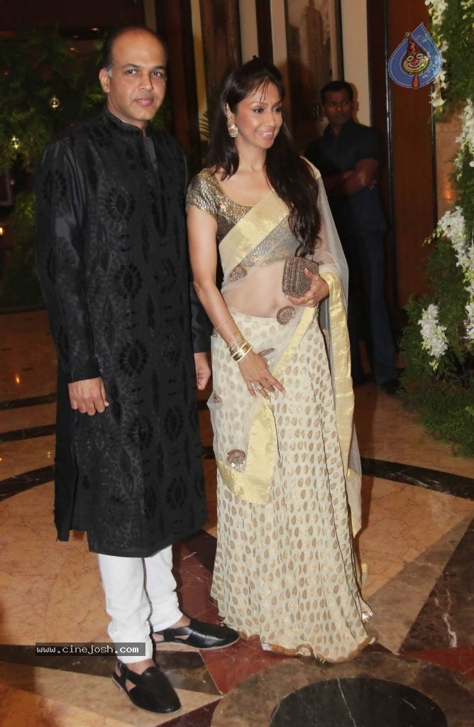 Genelia n Ritesh Sangeet Ceremony Photos - 78 / 174 photos