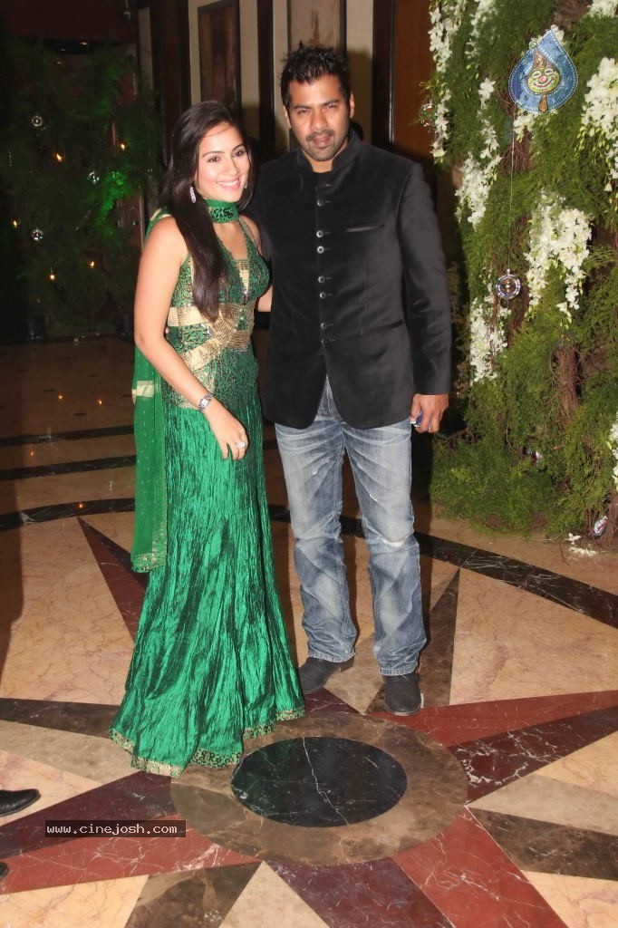 Genelia n Ritesh Sangeet Ceremony Photos - 88 / 174 photos