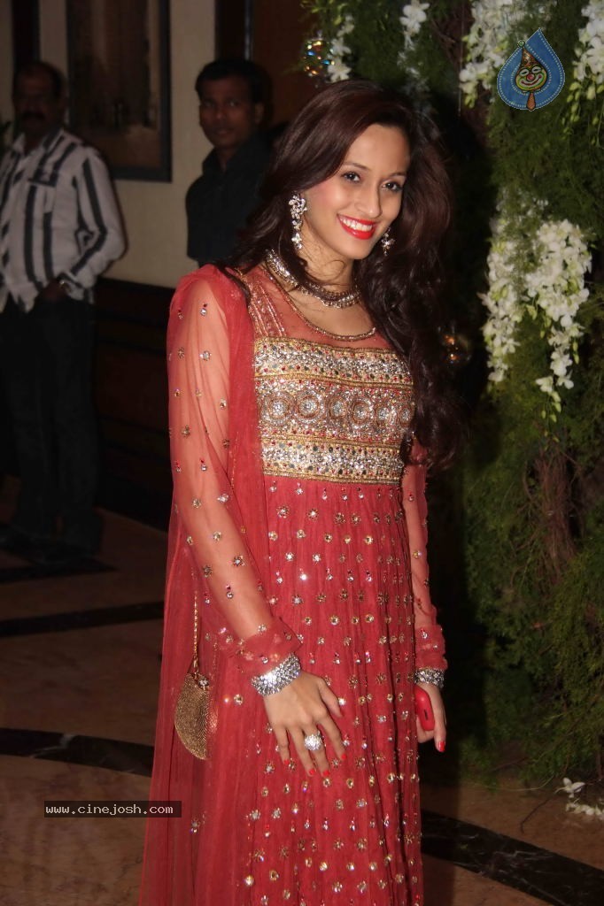 Genelia n Ritesh Sangeet Ceremony Photos - 131 / 174 photos