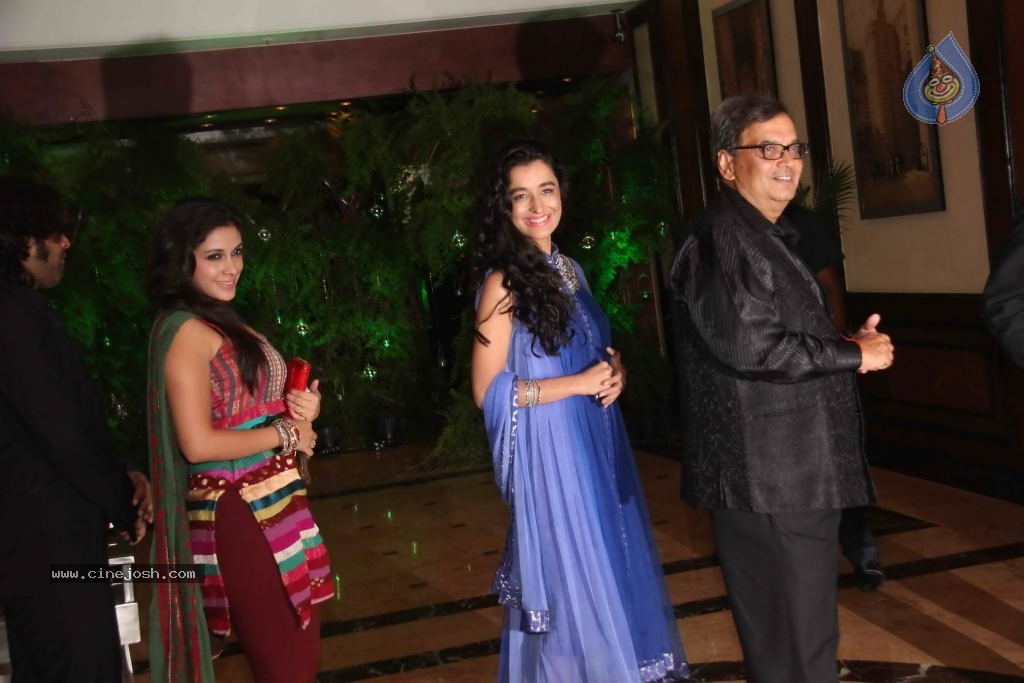 Genelia n Ritesh Sangeet Ceremony Photos - 146 / 174 photos