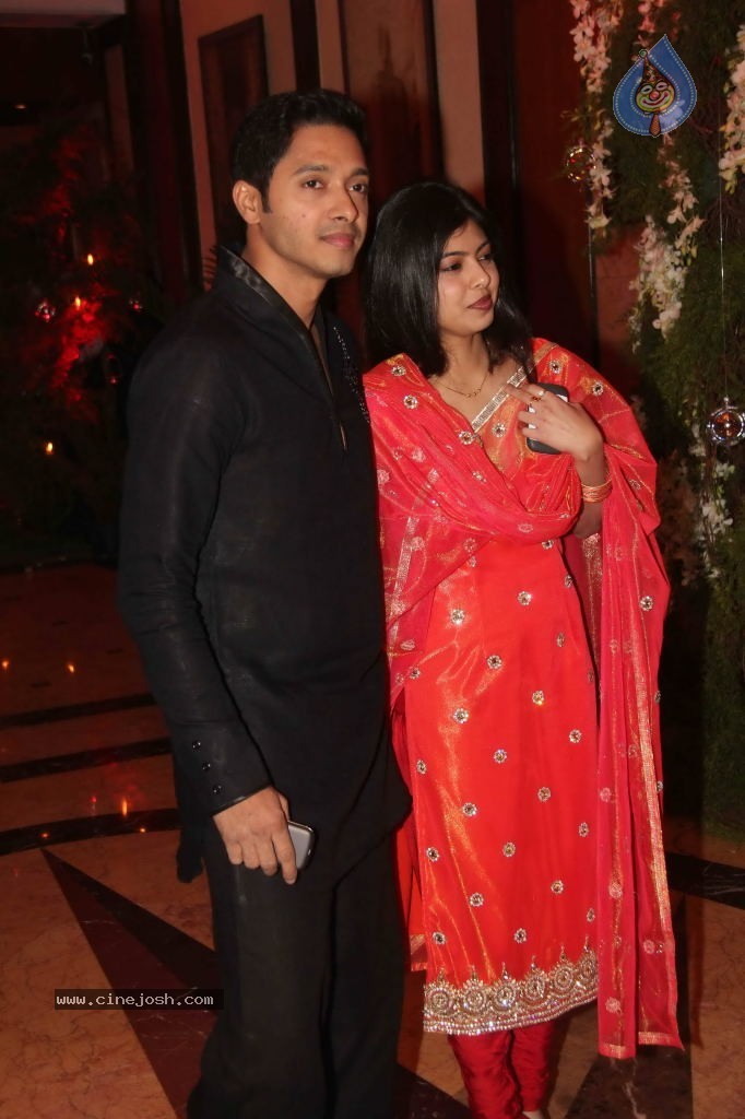 Genelia n Ritesh Sangeet Ceremony Photos - 148 / 174 photos