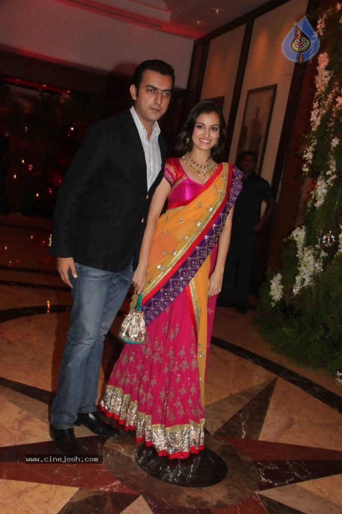 Genelia n Ritesh Sangeet Ceremony Photos - 163 / 174 photos