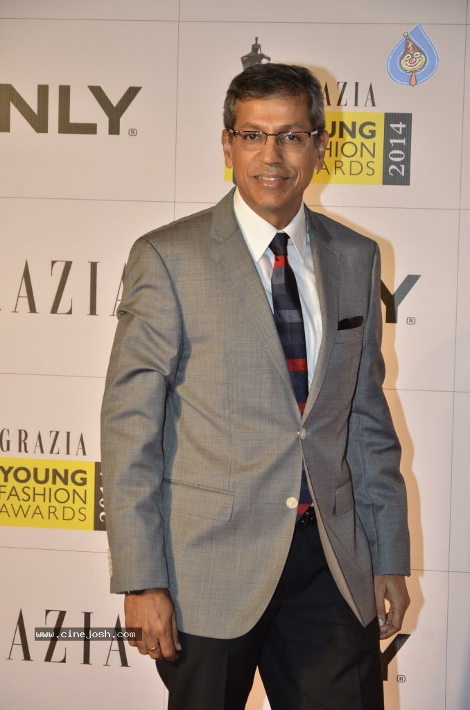 Celebs at Grazia Young Fashion Awards 2014 - 10 / 182 photos