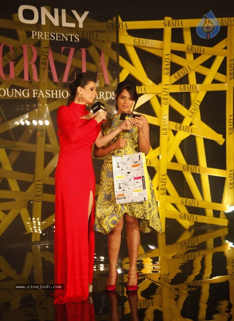 Celebs at Grazia Young Fashion Awards 2014 - 13 / 182 photos