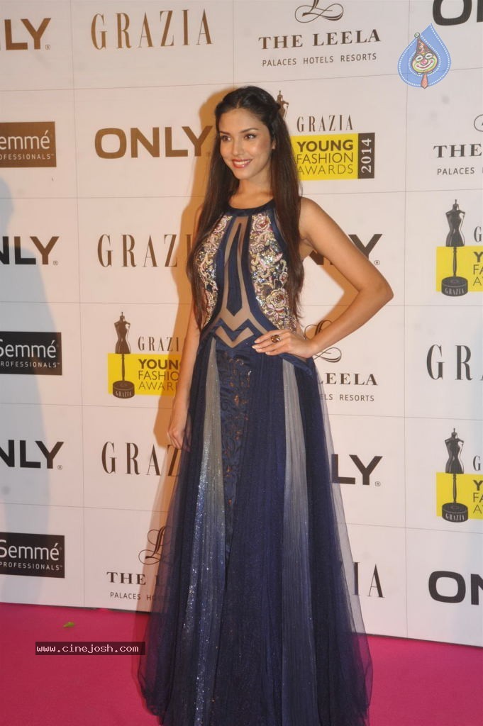 Celebs at Grazia Young Fashion Awards 2014 - 46 / 182 photos