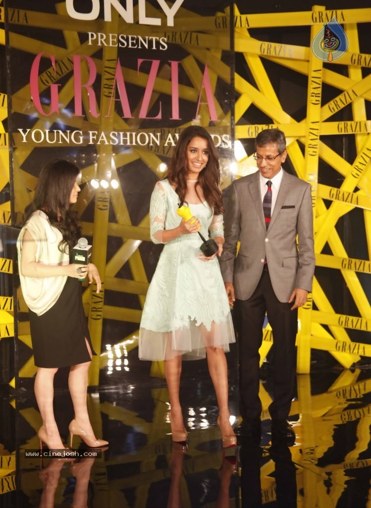 Celebs at Grazia Young Fashion Awards 2014 - 84 / 182 photos