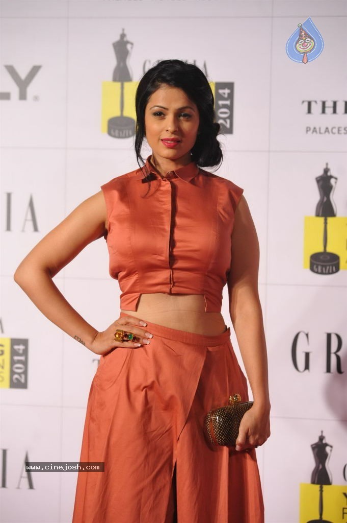 Celebs at Grazia Young Fashion Awards 2014 - 161 / 182 photos