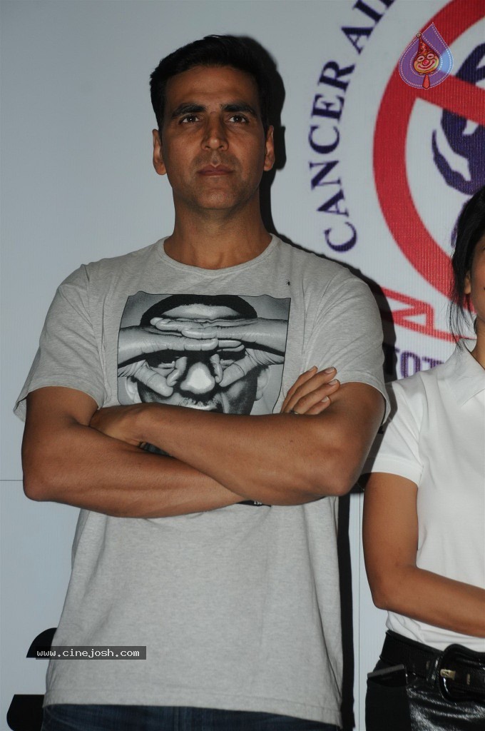 Housefull 2 Movie Special Show - 28 / 44 photos